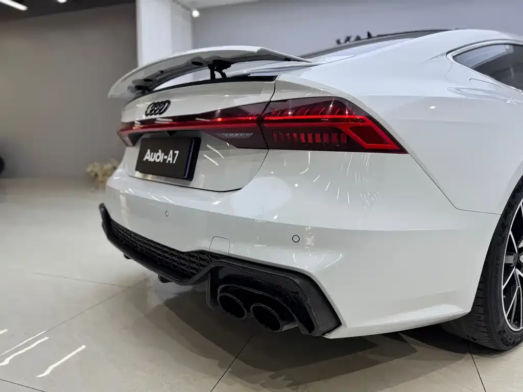 Audi A7 2021 из CN, фото 6