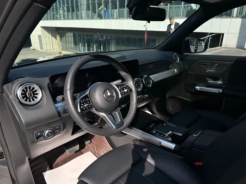 Mercedes-Benz GLB 2023 из CN, фото 5