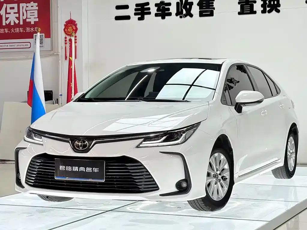 Toyota Corolla — фото 1