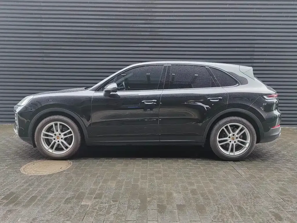 Porsche Cayenne — фото 7