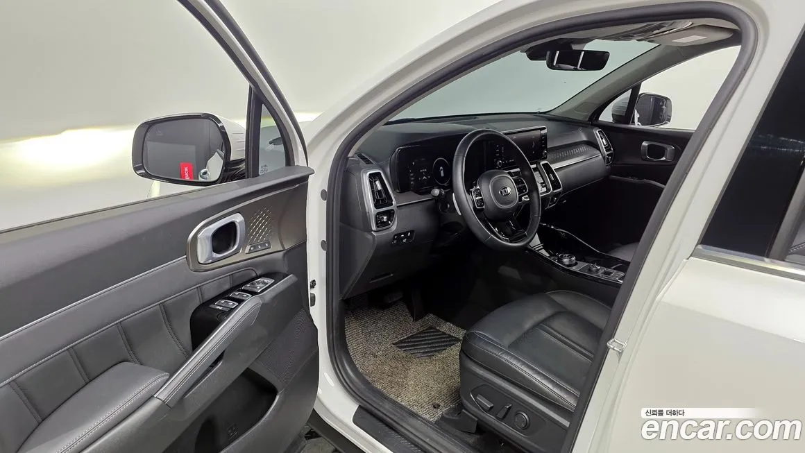 Kia Sorento — фото 6