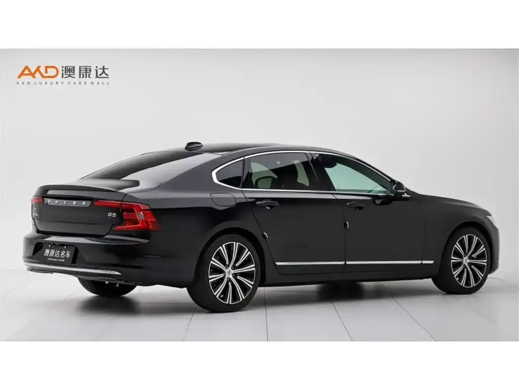 Volvo S90 2024 из CN, фото 4