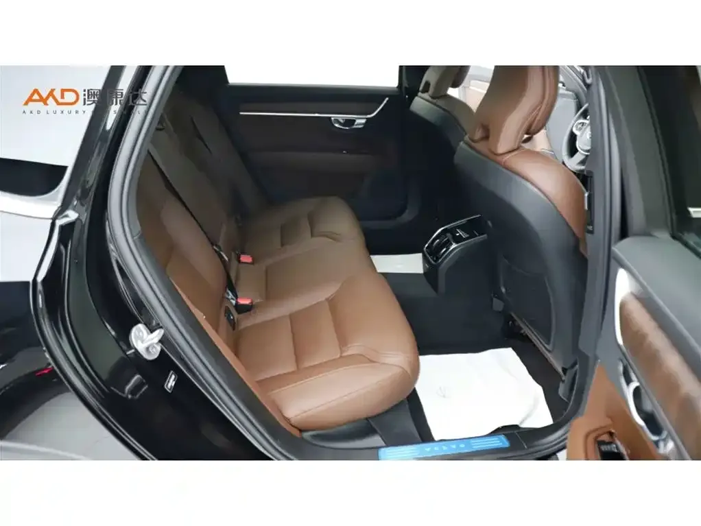 Volvo S90 2024 из CN, фото 10