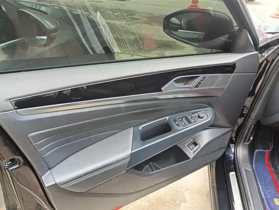 Volkswagen Passat — фото 3