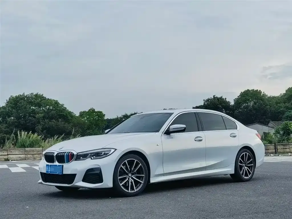 BMW 3 Series — фото 1