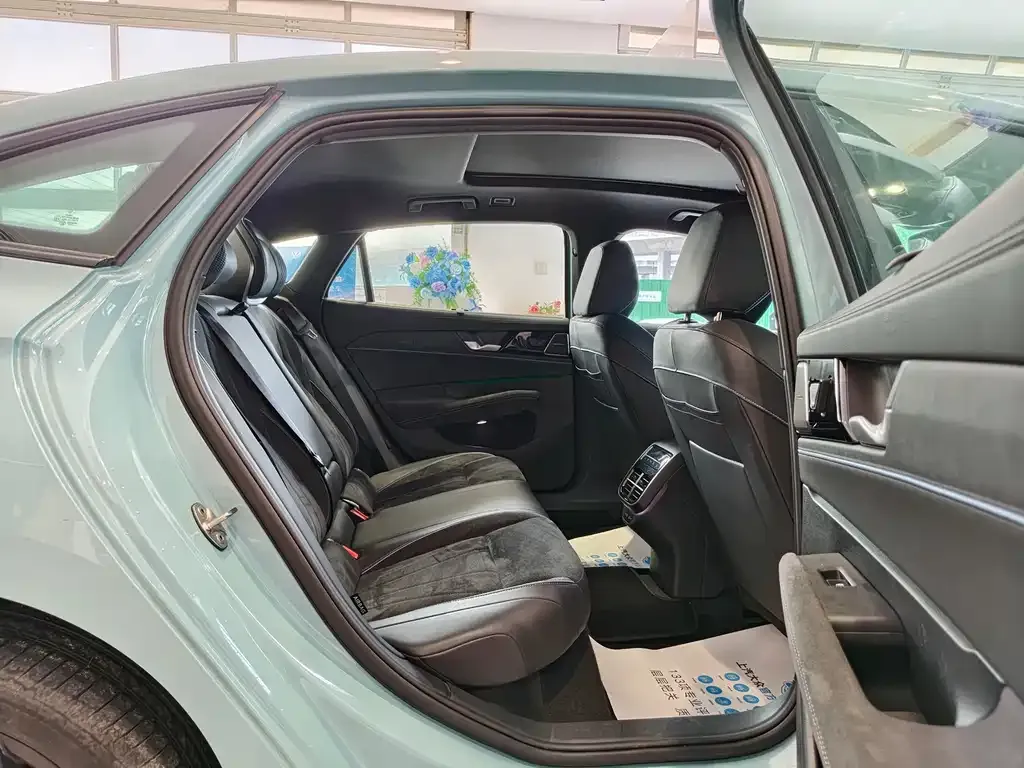 Volkswagen Passat — фото 3