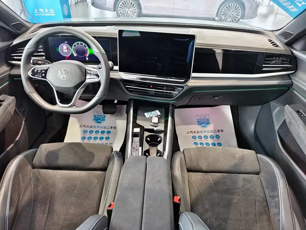 Volkswagen Passat — фото 10