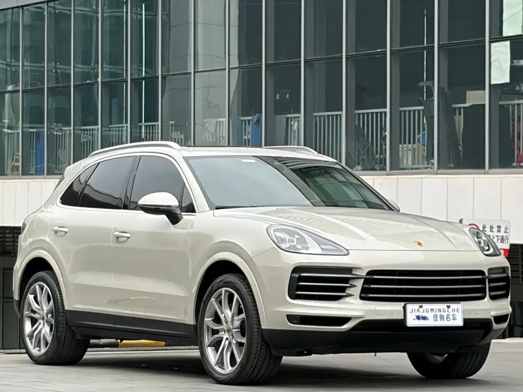 Porsche Cayenne — фото 9