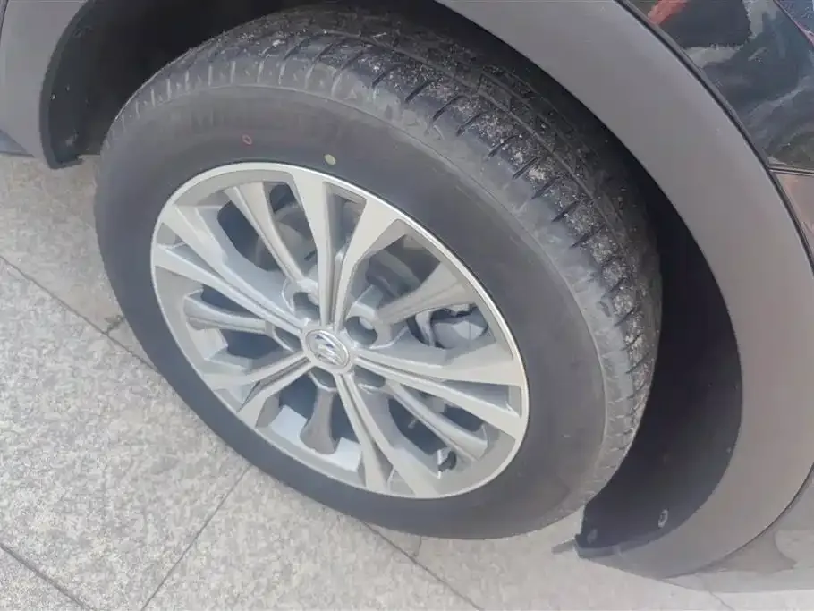Buick Envision Plus — фото 3