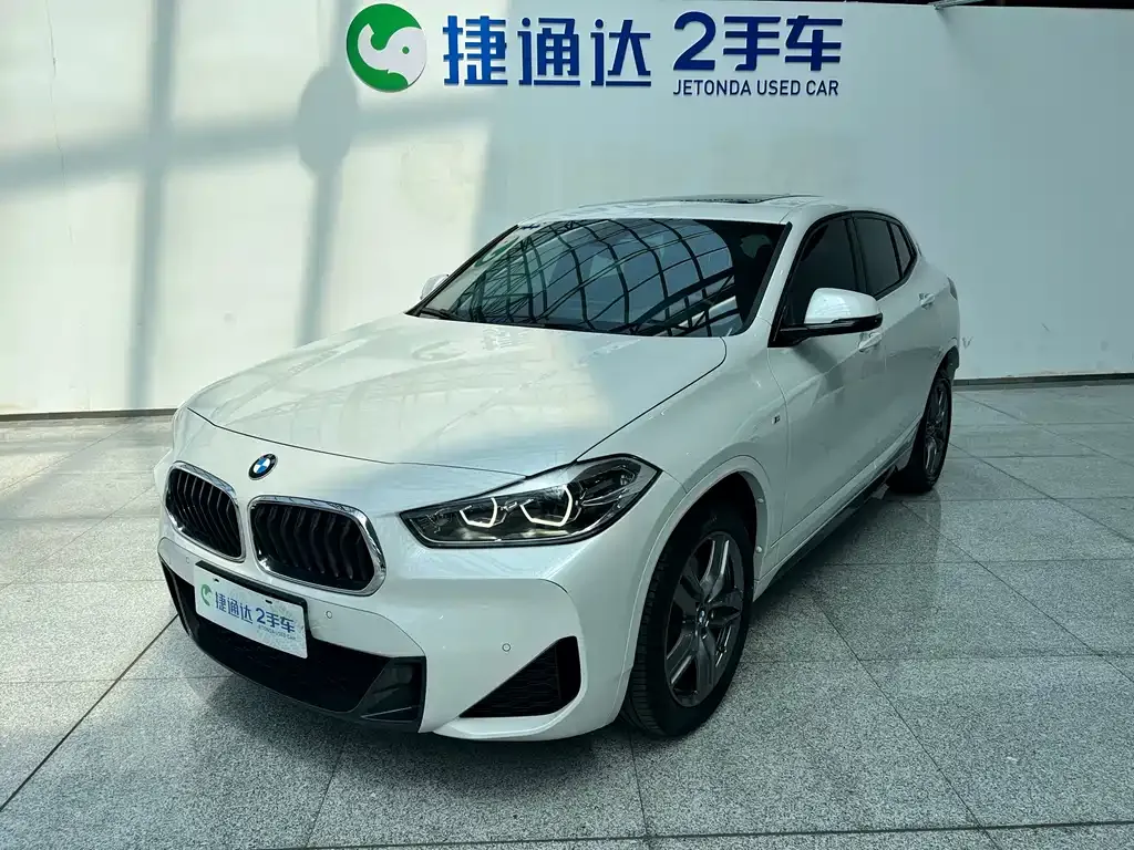 BMW X2 — фото 1