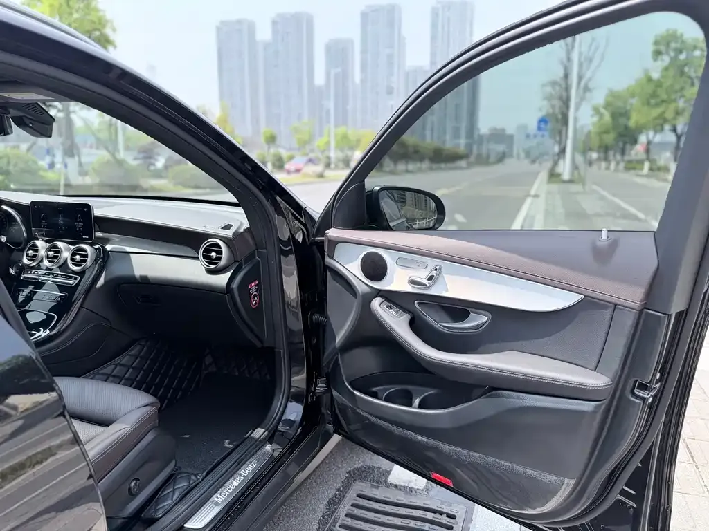 Mercedes-Benz GLC 2021 из CN, фото 4