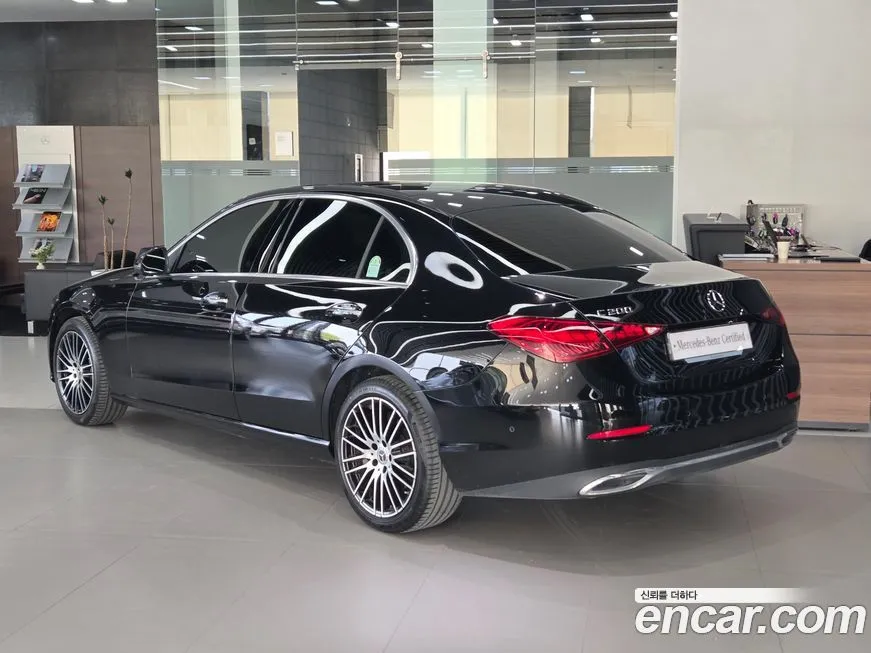 Mercedes-Benz C-Class 2024 из KR, фото 2