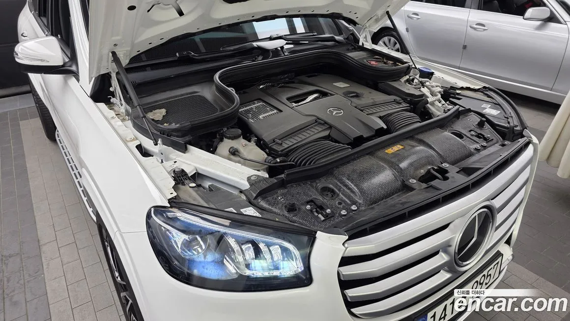Mercedes-Benz GLS-Class — фото 10