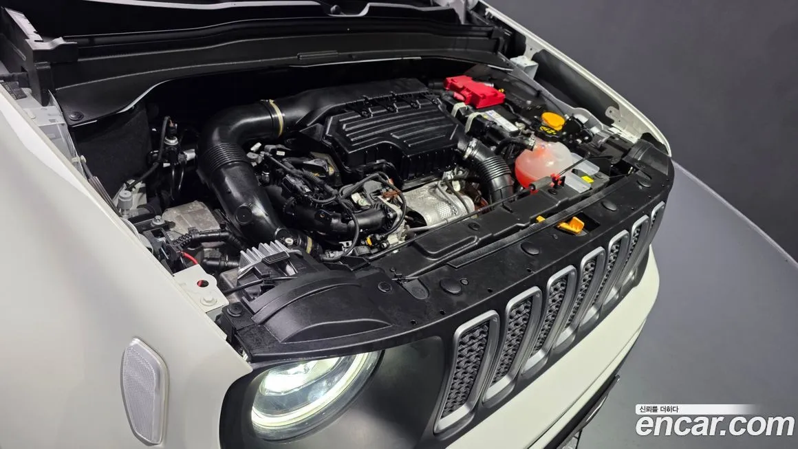 Jeep Renegade 2023 из KR, фото 7