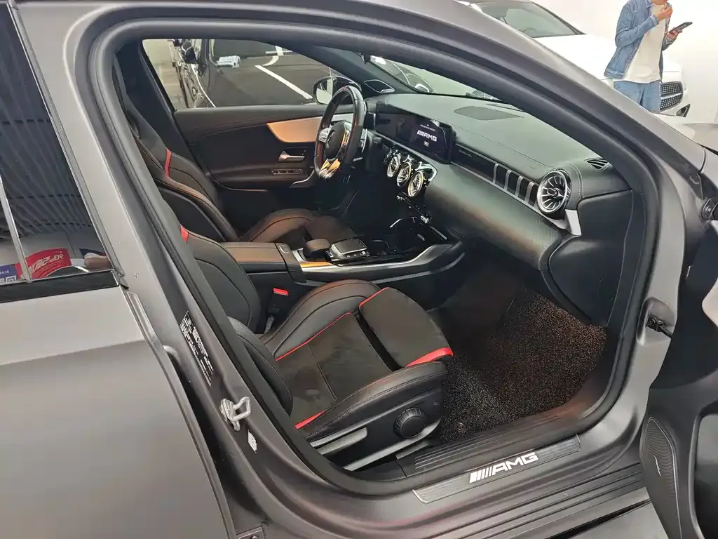 Mercedes-Benz A-Class AMG — фото 3