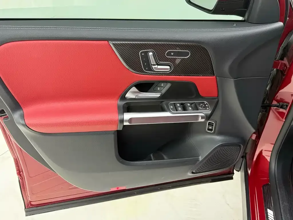 Mercedes-Benz GLB AMG 2023 из CN, фото 7