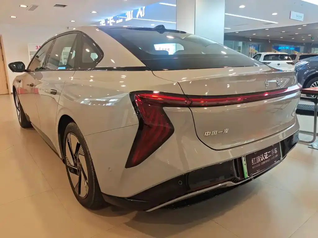 Hongqi EH7 2025 из CN, фото 2