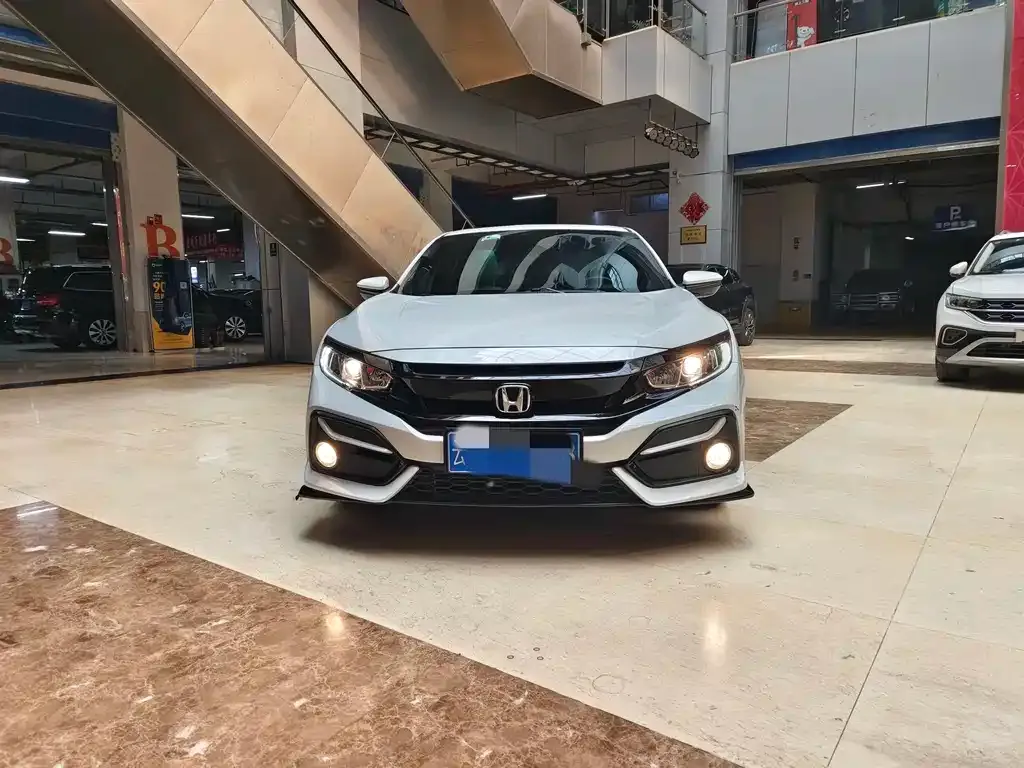 Honda Civic — фото 7