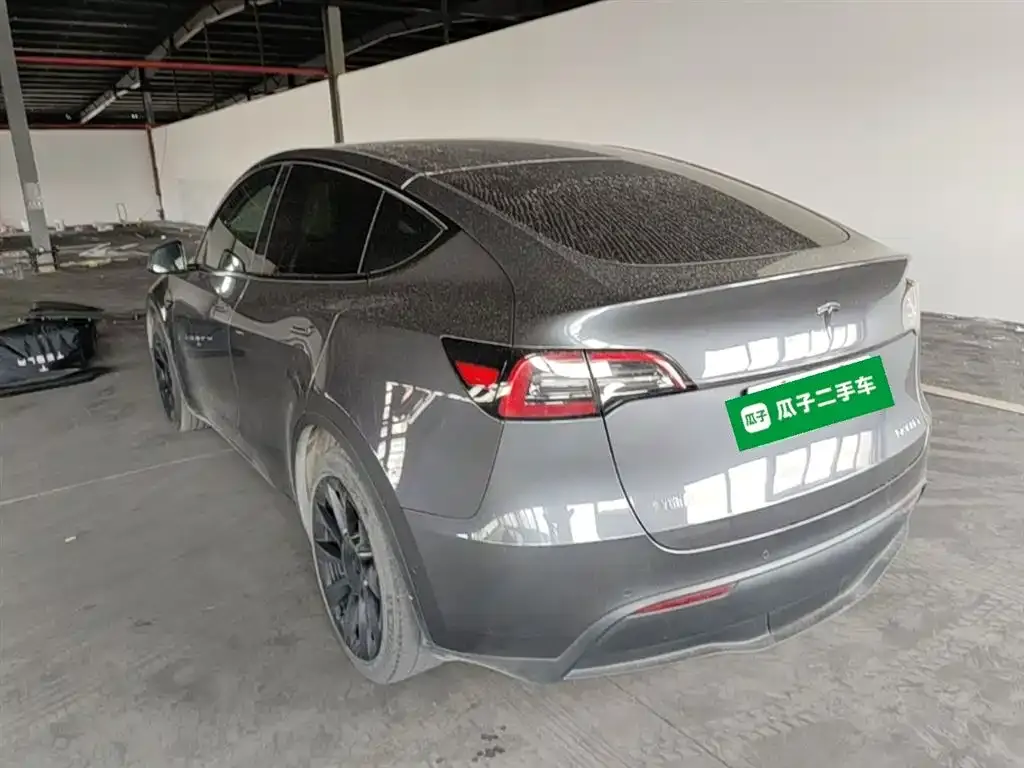 Tesla Model Y — фото 2
