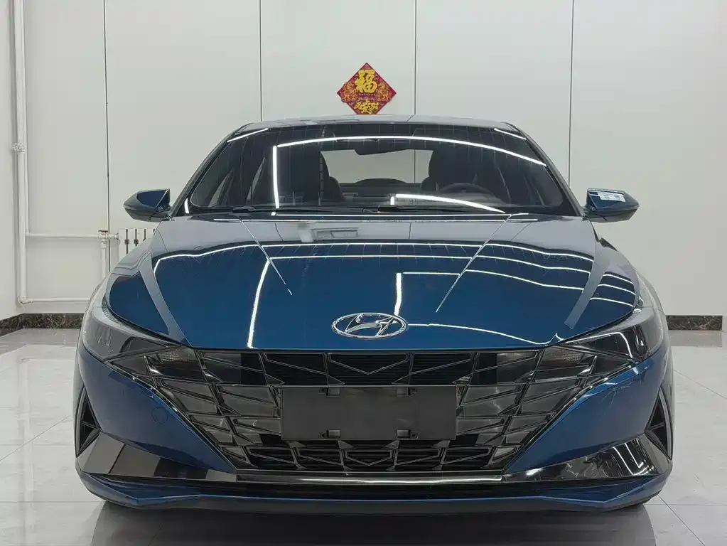 Hyundai Elantra — фото 4