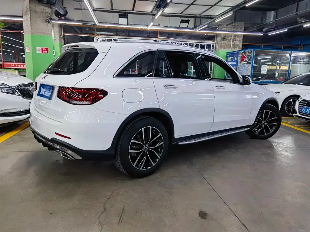 Mercedes-Benz GLC — фото 6