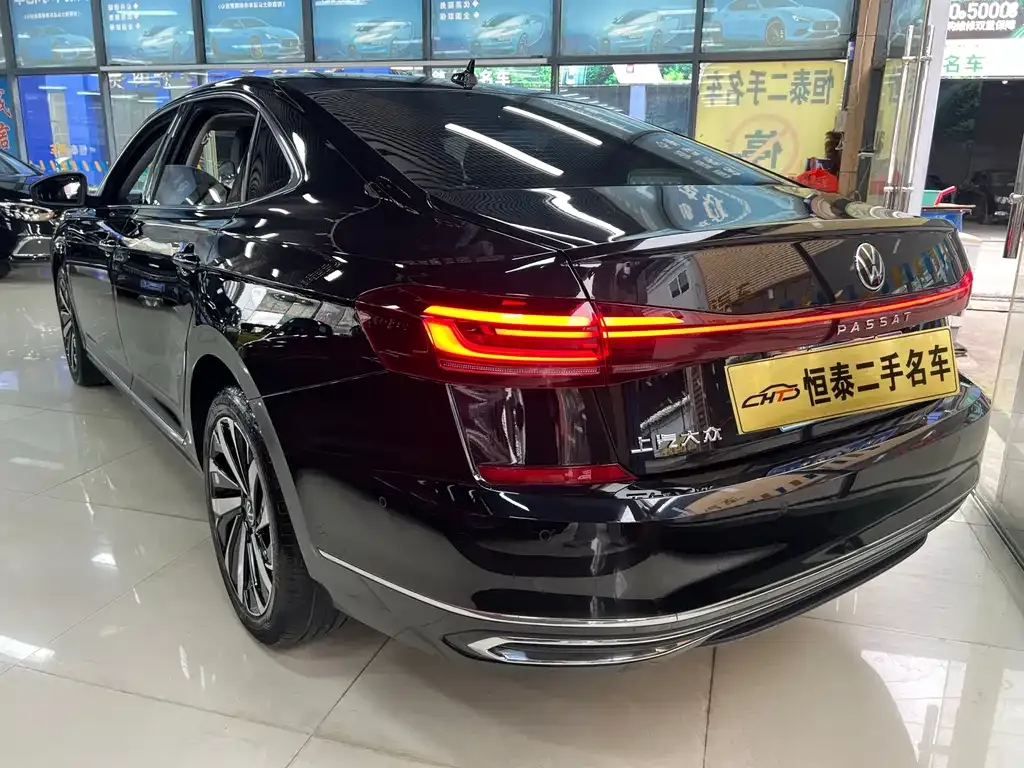 Volkswagen Passat — фото 5