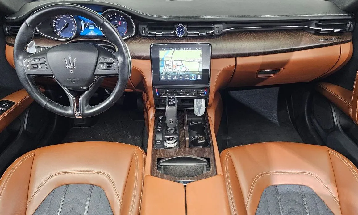 Maserati Quattroporte 2021 из KR, фото 9