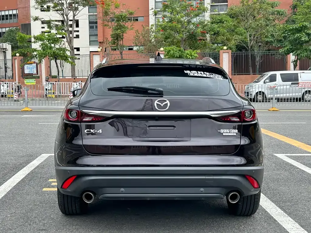 Mazda CX-4 2021 из CN, фото 9