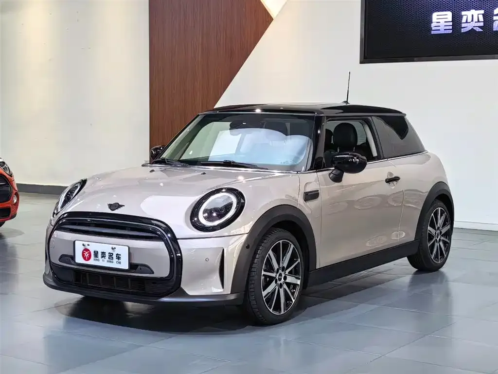MINI Cooper (3-door) — фото 1