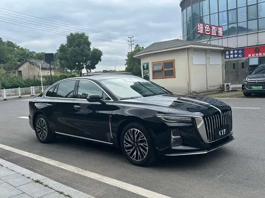 Hongqi H5 — фото 1
