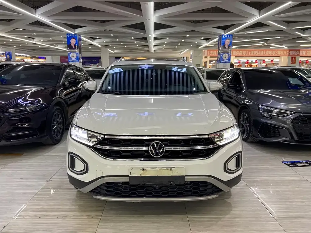 Volkswagen T-Roc — фото 4