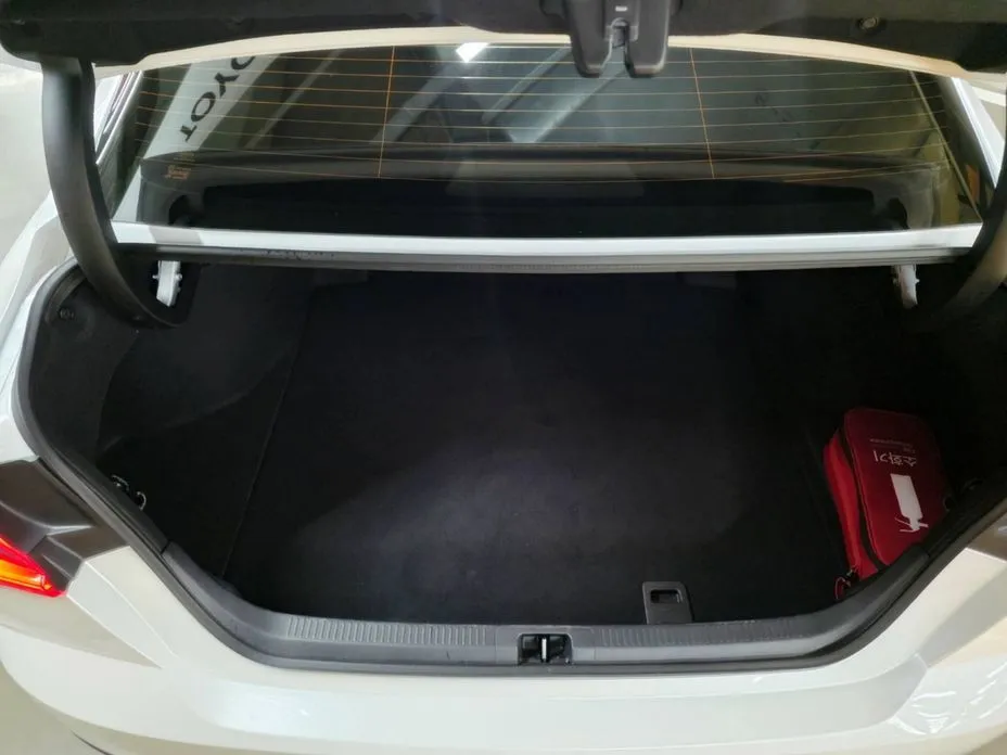 Toyota Camry 2025 из KR, фото 2
