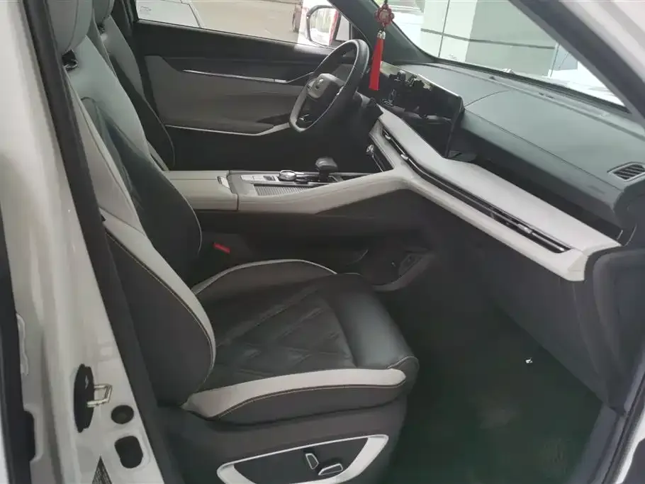 Changan CS75PLUS — фото 2