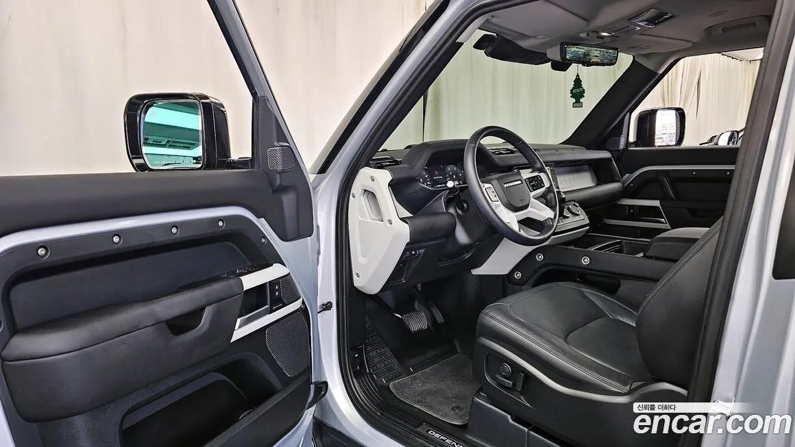 Land Rover Defender 2024 из KR, фото 10