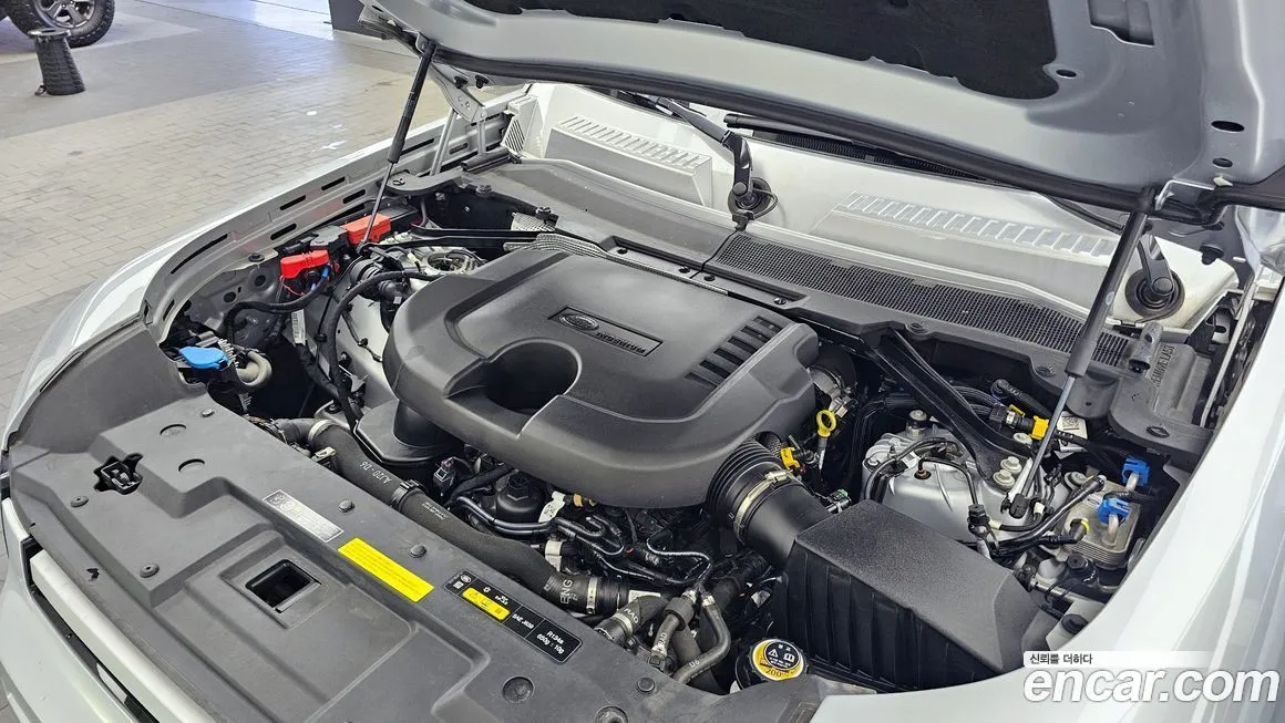 Land Rover Defender 2024 из KR, фото 9