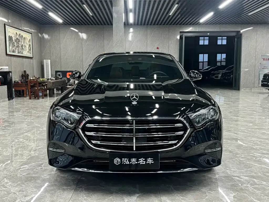 Mercedes-Benz E-Class — фото 6