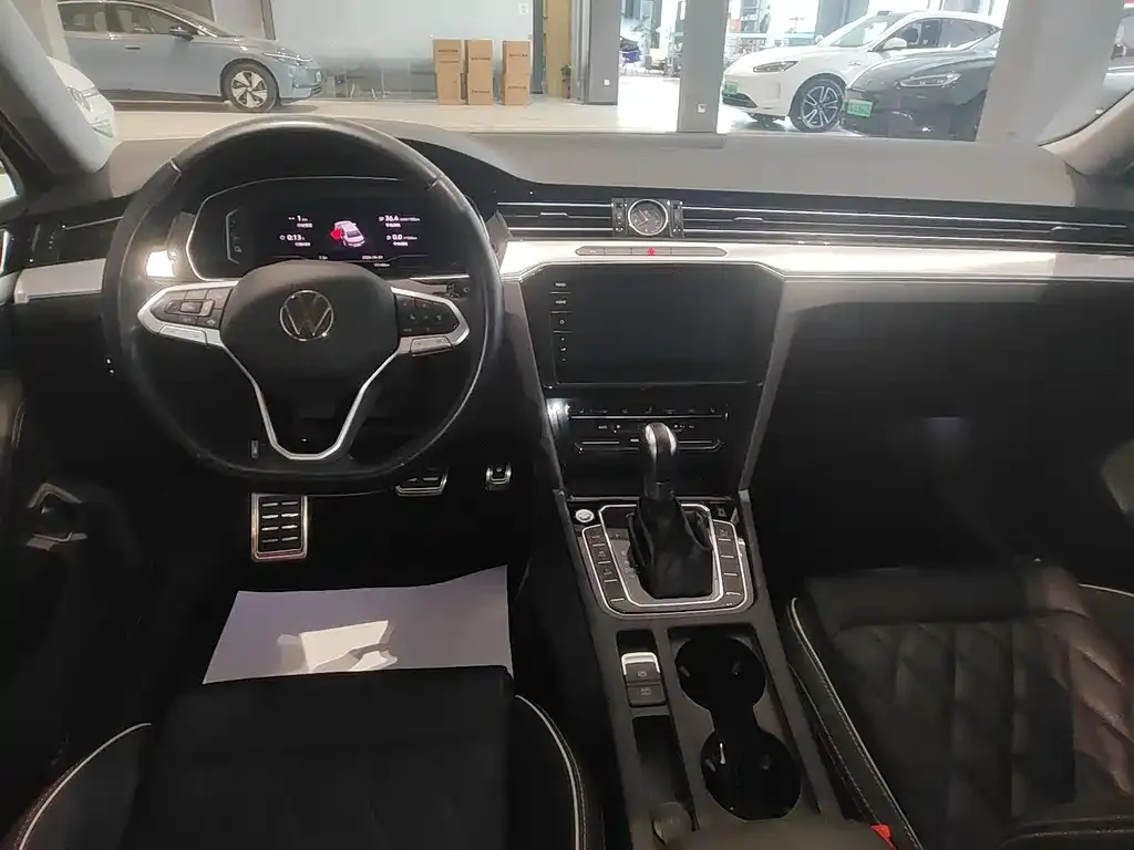 Volkswagen Magotan GTE PHEV 2023 из CN, фото 5