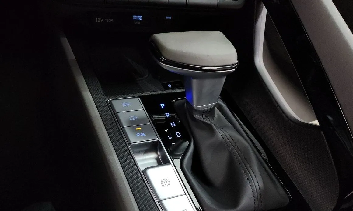 Hyundai AVANTE — фото 4