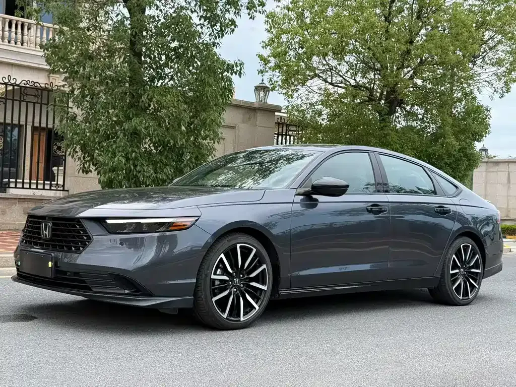 Honda Accord — фото 6