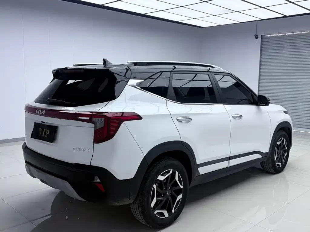 Kia Seltos — фото 4