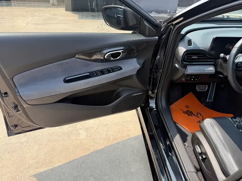 GAC Motor Shadow Leopard — фото 10