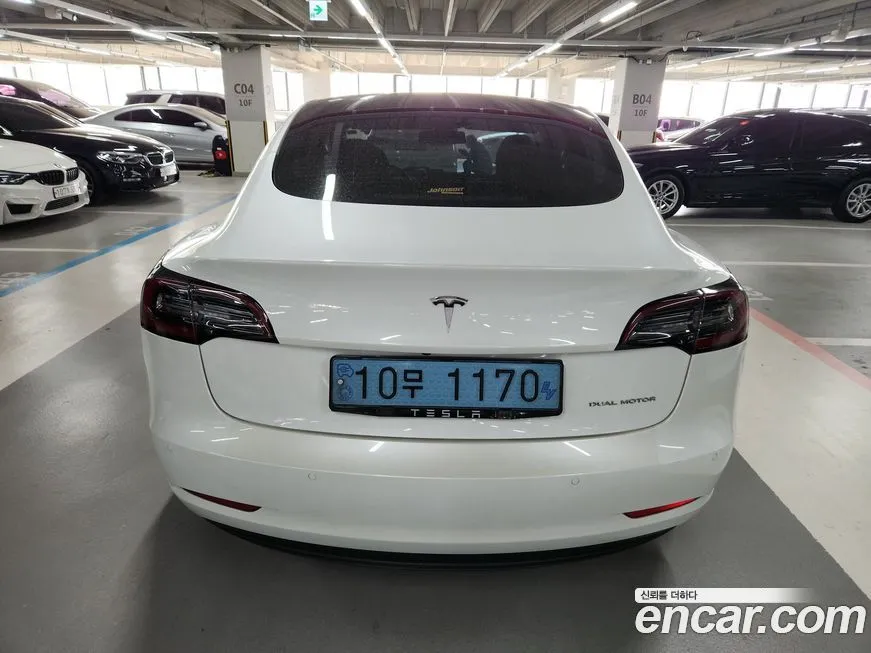 Tesla Model 3 — фото 2