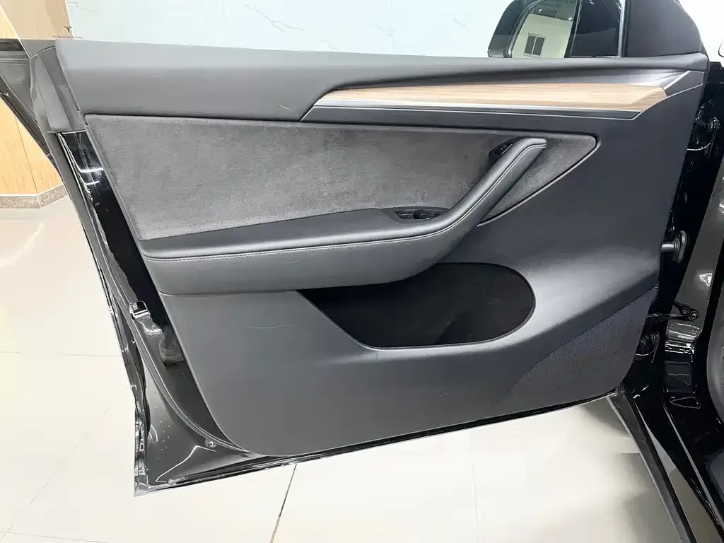 Tesla Model Y 2022 из CN, фото 2
