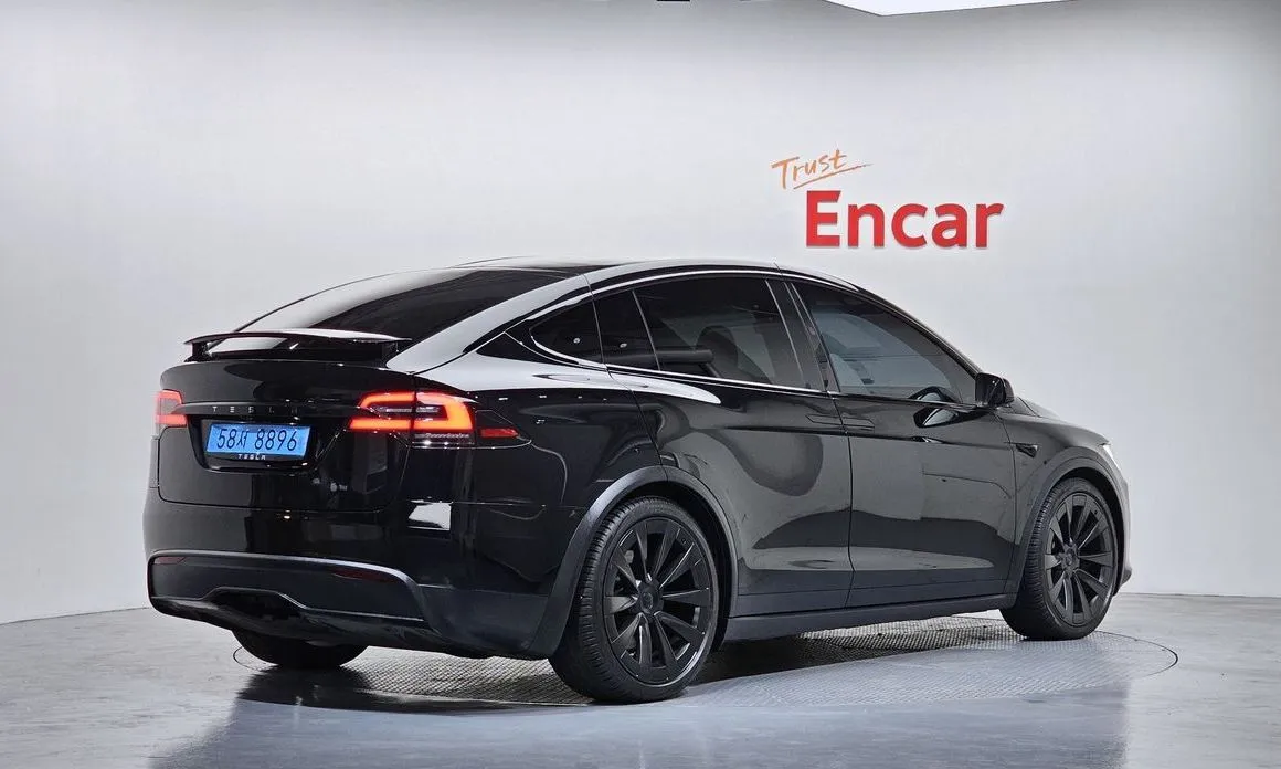 Tesla Model X 2023 из KR, фото 5