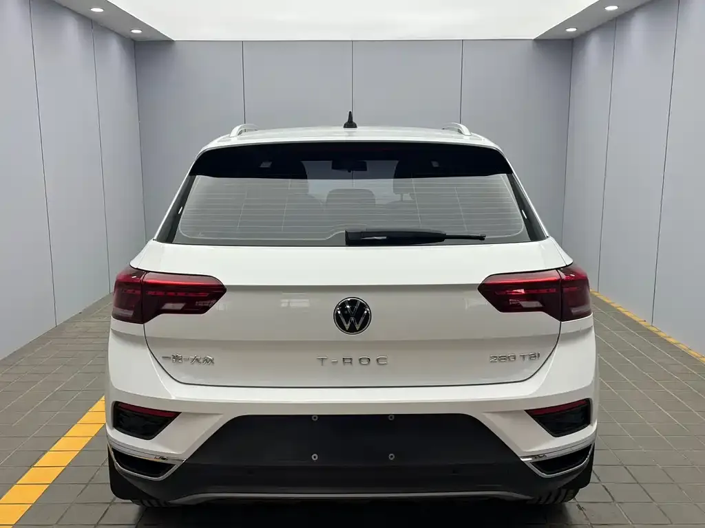 Volkswagen T-Roc — фото 3