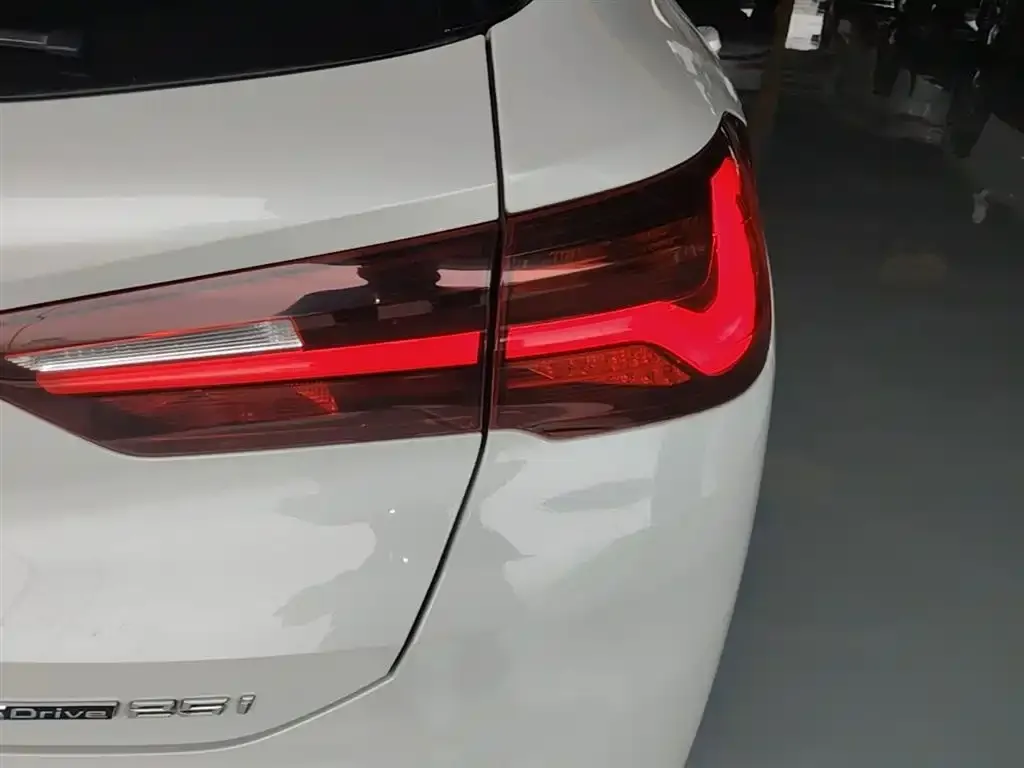 BMW X2 — фото 10