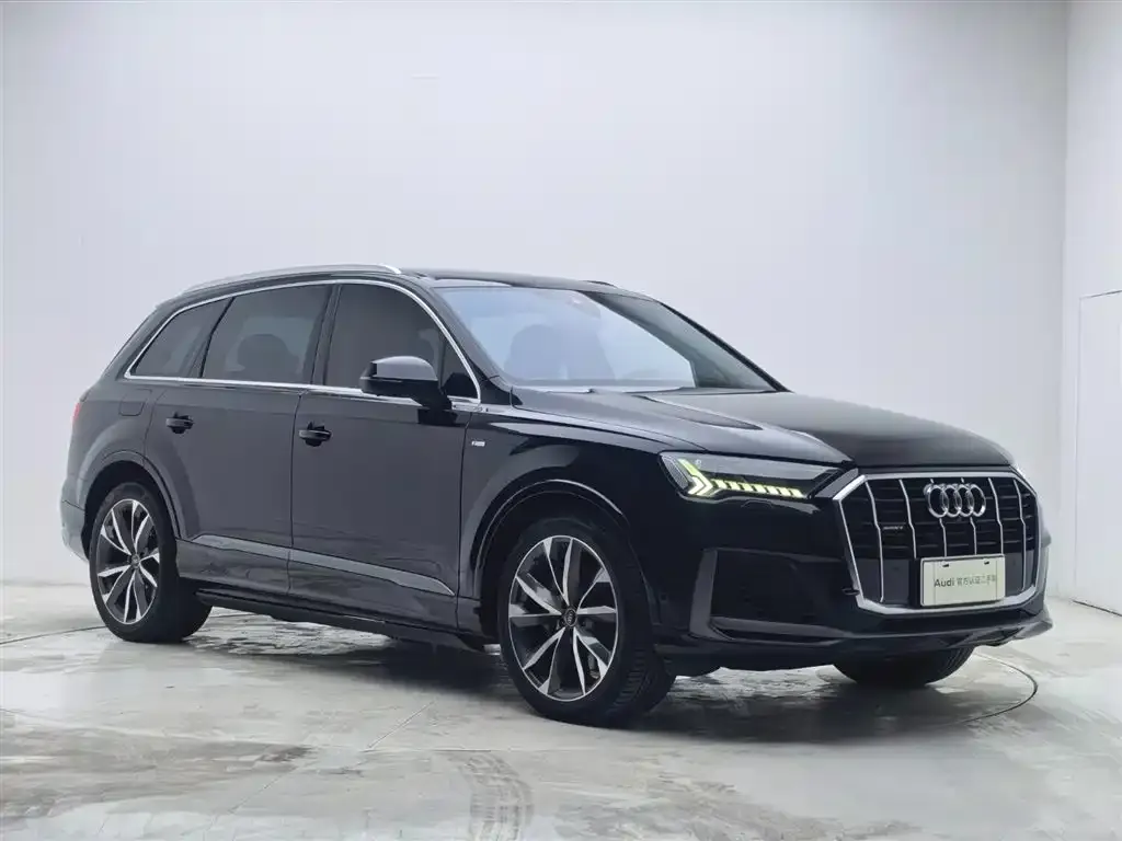 Audi Q7 — фото 6