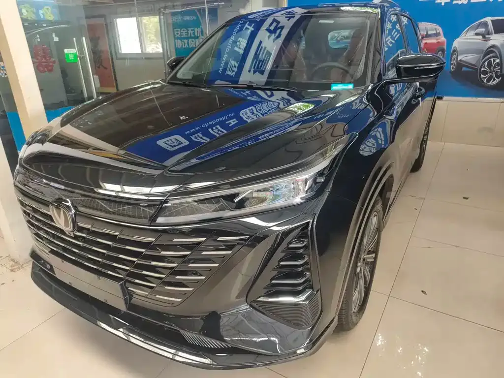 Changan CS75PLUS — фото 9