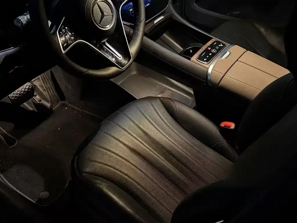 Mercedes-Benz EQS SUV 2023 из CN, фото 9
