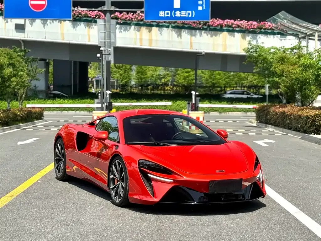 McLaren Artura 2024 из CN, фото 5